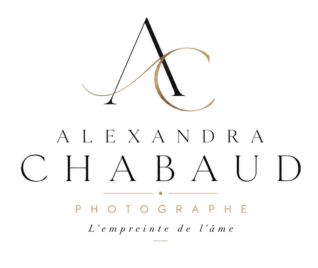 logo alexandra chabaud photographe